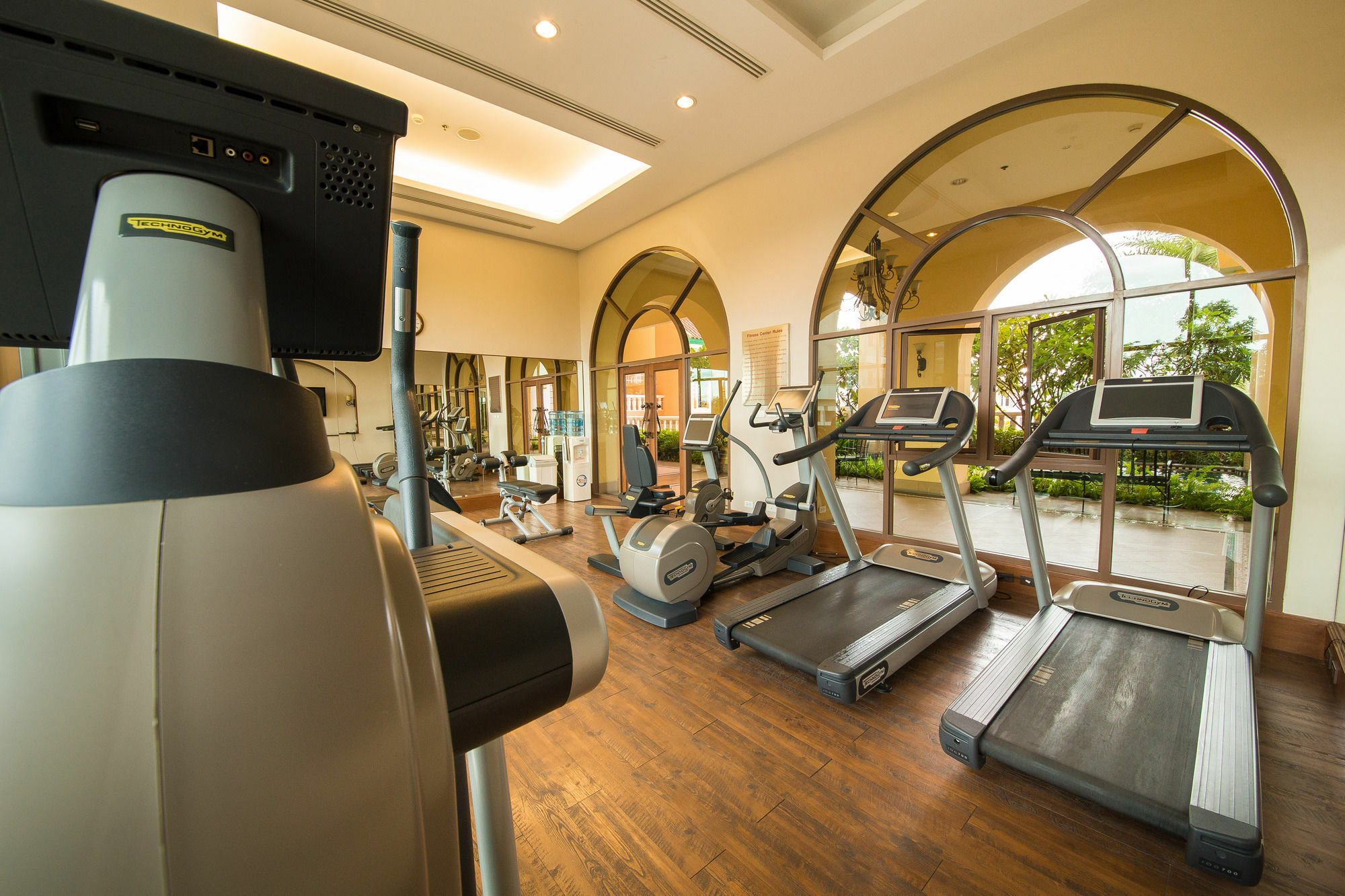 Marriott Executive Apartments Bangkok, Sukhumvit 101 Экстерьер фото